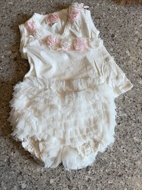 Baby Biscotti l Baby Girls White Ruffle Set l Sz:6M